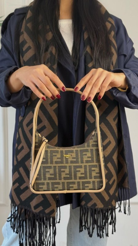 شنط + شال كتف ( تلبيق )